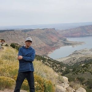 Not  for sale looking to buy Xmas gifts